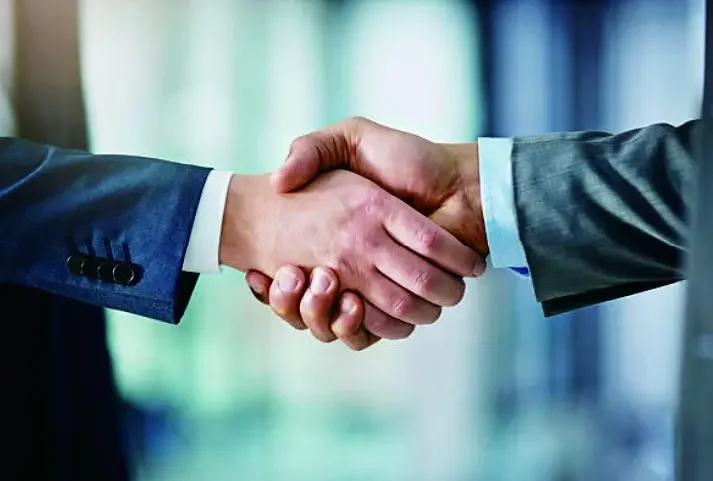 Meihoprcompanybook hand 3